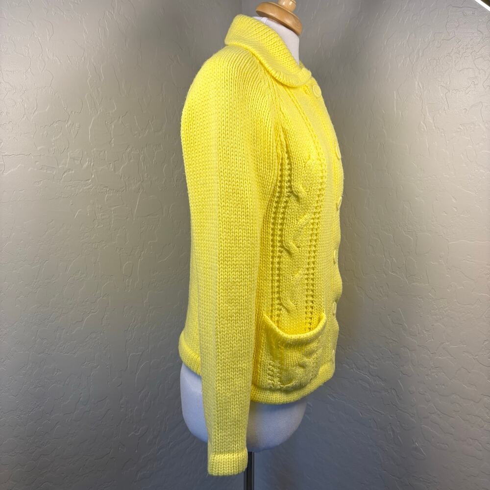 Vintage 70s Hand Knit Cardigan Sweater Lemon Yellow Cable Knit Collar Pockets M - Picture 2 of 12